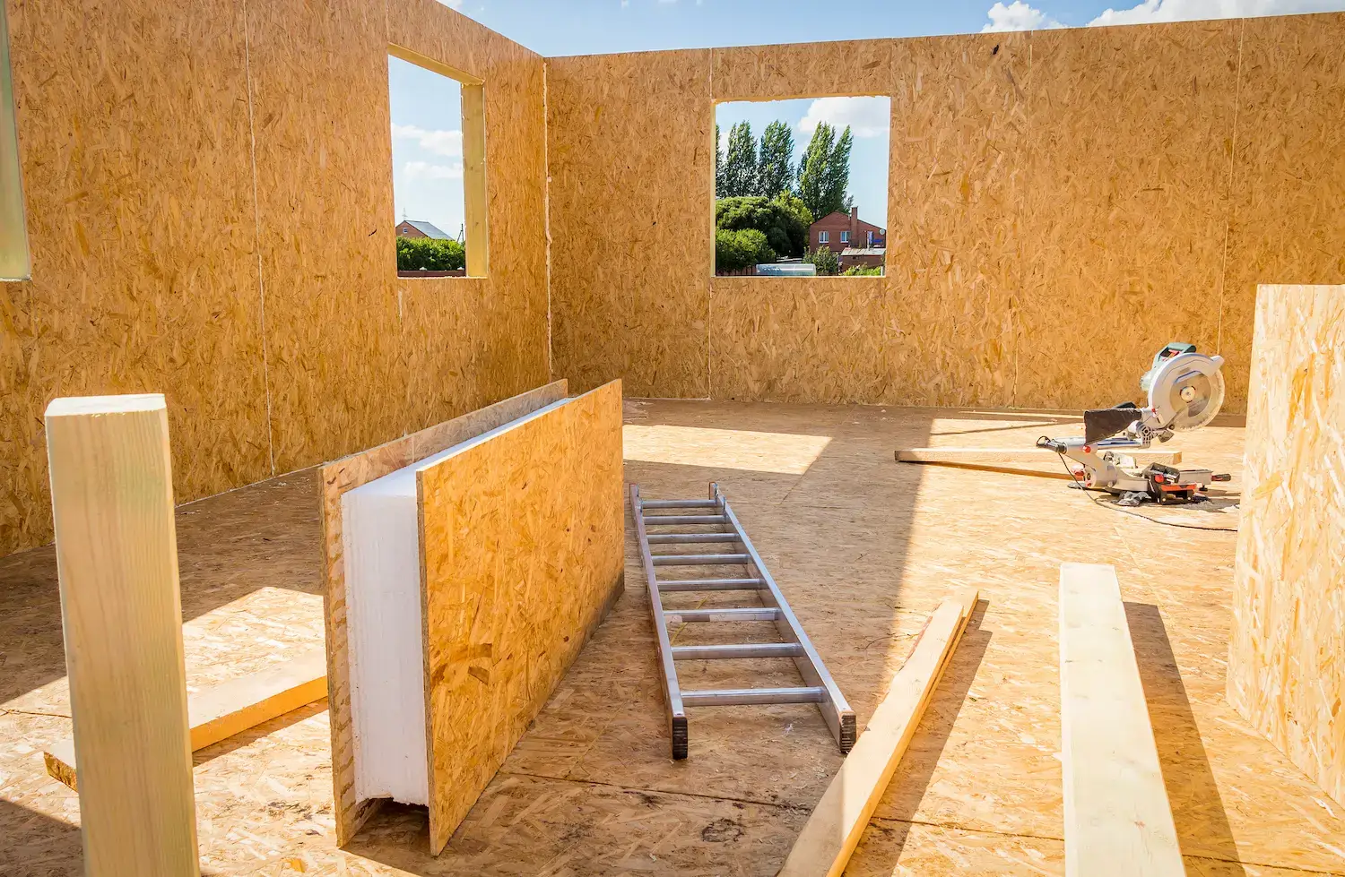 partly constructed garden room using SIPS panels.